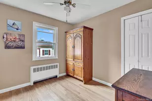 127 Queens Ave, West Babylon, NY 11704 - Photo 17