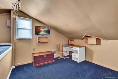 127 Queens Avenue, West Babylon, NY 11704 - Photo 15
