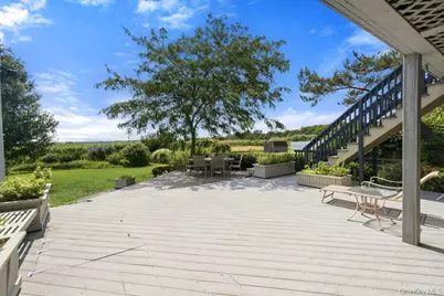 282 Belvedere Drive, Oakdale, NY 11769 - Photo 29