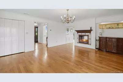 282 Belvedere Drive, Oakdale, NY 11769 - Photo 15