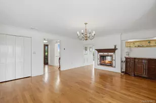 282 Belvedere Dr, Oakdale, NY 11769 - Photo 15