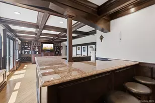 282 Belvedere Dr, Oakdale, NY 11769 - Photo 45