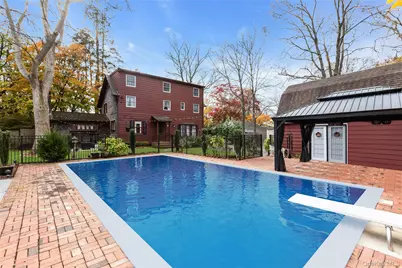 105 Academy Street, Bayport, NY 11705 - Photo 33