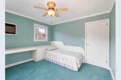 76-26 176th Street, Fresh Meadows, NY 11366 - Photo 29