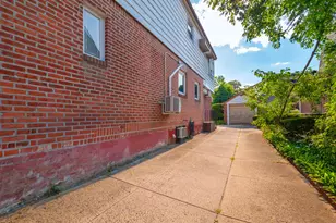 76-26 176th St, Fresh Meadows, NY 11366 - Photo 41