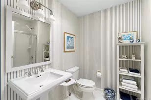 16 Barclay Dr, Sag Harbor, NY 11963 - Photo 23