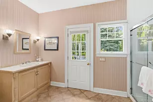 16 Barclay Dr, Sag Harbor, NY 11963 - Photo 25