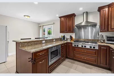 432 Argyle Road, Mineola, NY 11501 - Photo 9