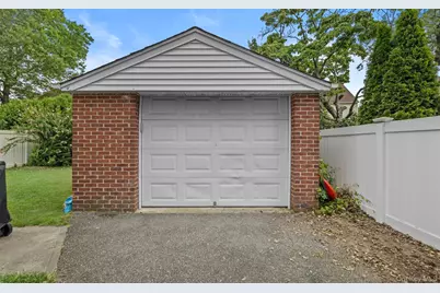 432 Argyle Road, Mineola, NY 11501 - Photo 27