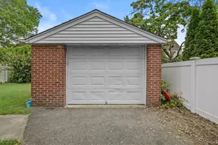 432 Argyle Rd, Mineola, NY 11501 - Photo 27