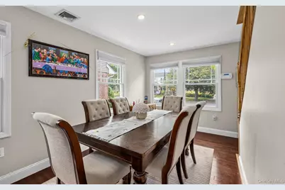432 Argyle Road, Mineola, NY 11501 - Photo 11