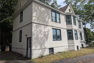 216 Smith St, Poughkeepsie, NY 12601 - Photo 9