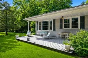 42 E Bartlett Rd, Middle Island, NY 11953 - Photo 7