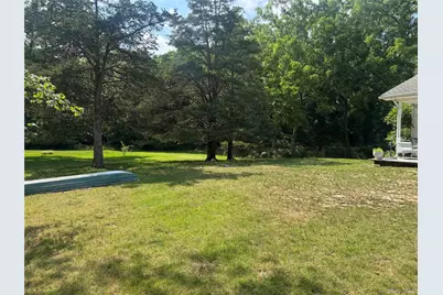 42 E Bartlett Road, Middle Island, NY 11953 - Photo 7