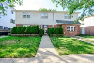 6-34 Jarvis Ave, Far Rockaway, NY 11691 - Photo 1