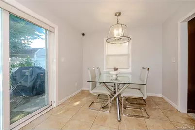 634 Jarvis Avenue, Far Rockaway, NY 11691 - Photo 11