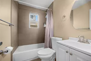 394 Warwick Rd, East Meadow, NY 11554 - Photo 11