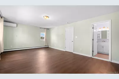 394 Warwick Road, East Meadow, NY 11554 - Photo 13