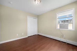 394 Warwick Rd, East Meadow, NY 11554 - Photo 21