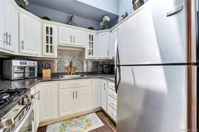 350 Boulder Street, Ronkonkoma, NY 11779 - Photo 13