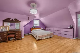 257 Schenck Ave, Great Neck, NY 11021 - Photo 9