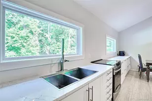 561 Babbling Brook Ln, Valley Cottage, NY 10989 - Photo 11