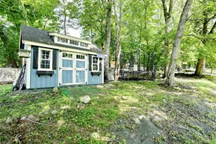 561 Babbling Brook Ln, Valley Cottage, NY 10989 - Photo 27