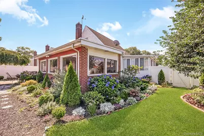 133 Booth Street, Hempstead, NY 11550 - Photo 9
