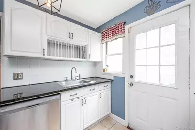 133 Booth Street, Hempstead, NY 11550 - Photo 23