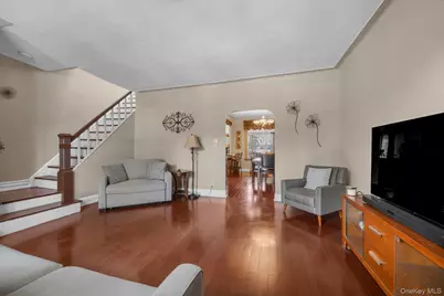 2053 Turnbull Avenue, Bronx, NY 10473 - Photo 5