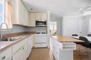 194 Woodfield Rd, West Hempstead, NY 11552 - Photo 7