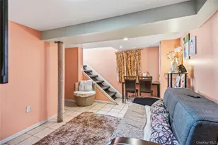 194 Woodfield Rd, West Hempstead, NY 11552 - Photo 15