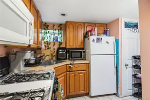 194 Woodfield Rd, West Hempstead, NY 11552 - Photo 19