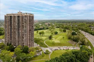 270-10 Grand Central Pkwy, Floral Park, NY 11005 - Photo 21