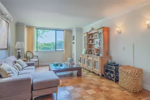 270-10 Grand Central Pkwy, Floral Park, NY 11005 - Photo 5