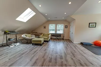 414 2nd Avenue W, East Northport, NY 11731 - Photo 15