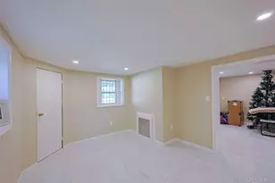 10-07 141st St, Whitestone, NY 11357 - Photo 15