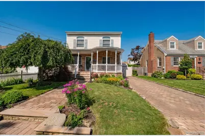 720 Farmers Avenue, Bellmore, NY 11710 - Photo 25