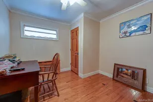 720 Farmers Ave, Bellmore, NY 11710 - Photo 15