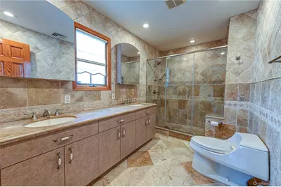 720 Farmers Avenue, Bellmore, NY 11710 - Photo 21