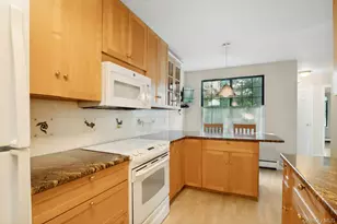 21 Foxwood Dr, Pleasantville, NY 10570 - Photo 7