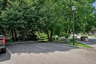 210 Sandpiper Ct, Yorktown Heights, NY 10598 - Photo 3