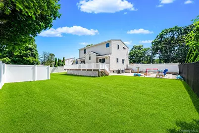 107 Terry Road, Sayville, NY 11782 - Photo 27