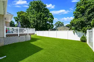107 Terry Rd, Sayville, NY 11782 - Photo 29
