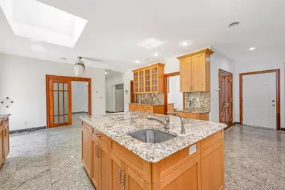 52 Snapdragon Lane, Roslyn Heights, NY 11577 - Photo 17