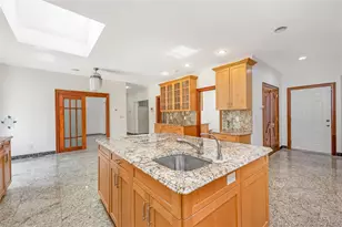52 Snapdragon Ln, Roslyn Heights, NY 11577 - Photo 17
