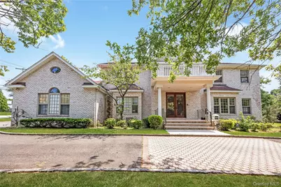 52 Snapdragon Lane, Roslyn Heights, NY 11577 - Photo 3