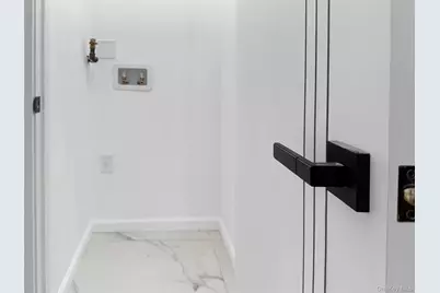 14320 182nd Place, Springfield Gardens, NY 11413 - Photo 31