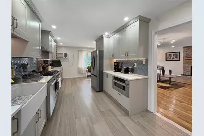 94 Massapequa Avenue, Massapequa, NY 11758 - Photo 9