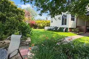 94 Massapequa Ave, Massapequa, NY 11758 - Photo 35